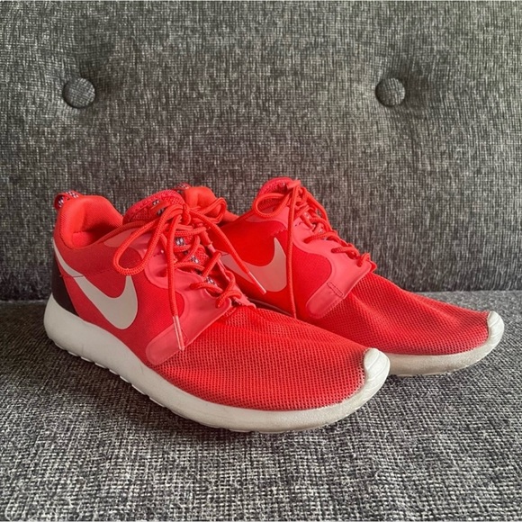 Nike Running Shoes - Picture 5 of 11